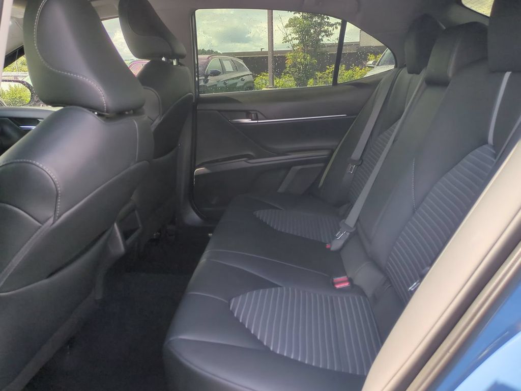 2024 Toyota Camry SE - Photo 23