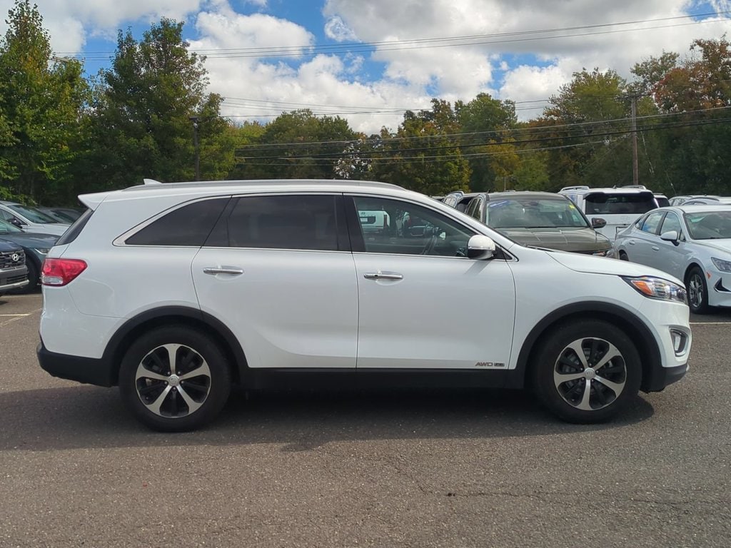 Used 2018 Kia Sorento EX with VIN 5XYPHDA57JG407351 for sale in Watertown, CT