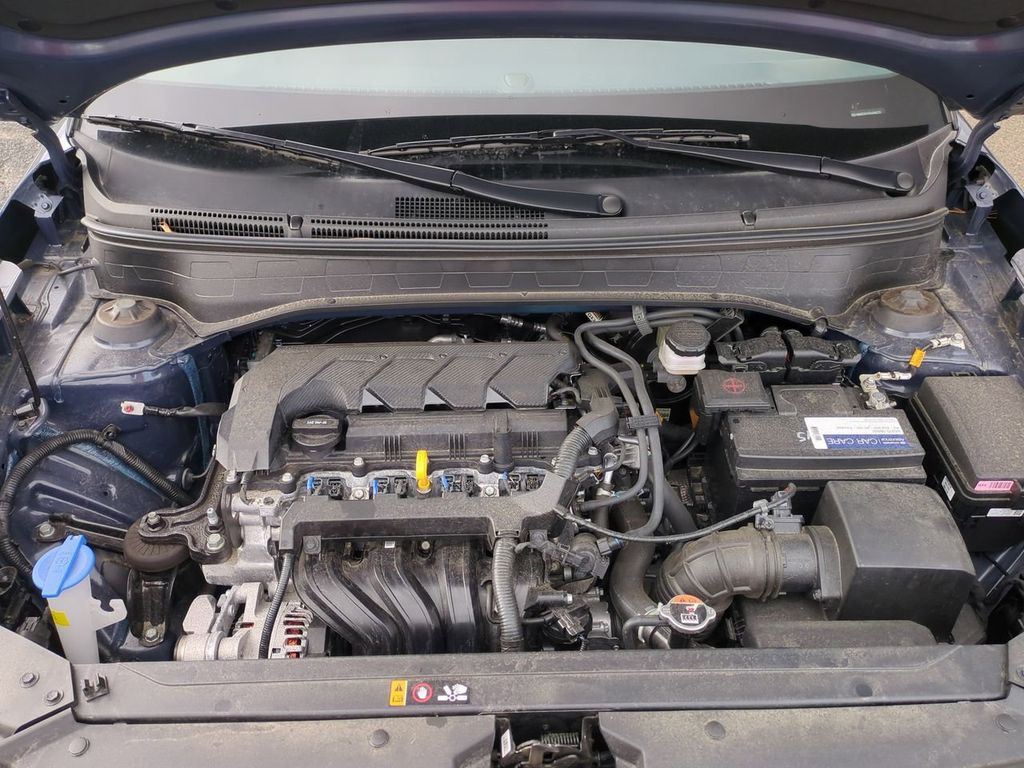 2025 Hyundai Venue Limited - Photo 28