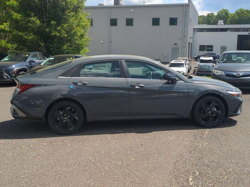 New 2026 Hyundai Elantra SEL Sport Premium Sedan