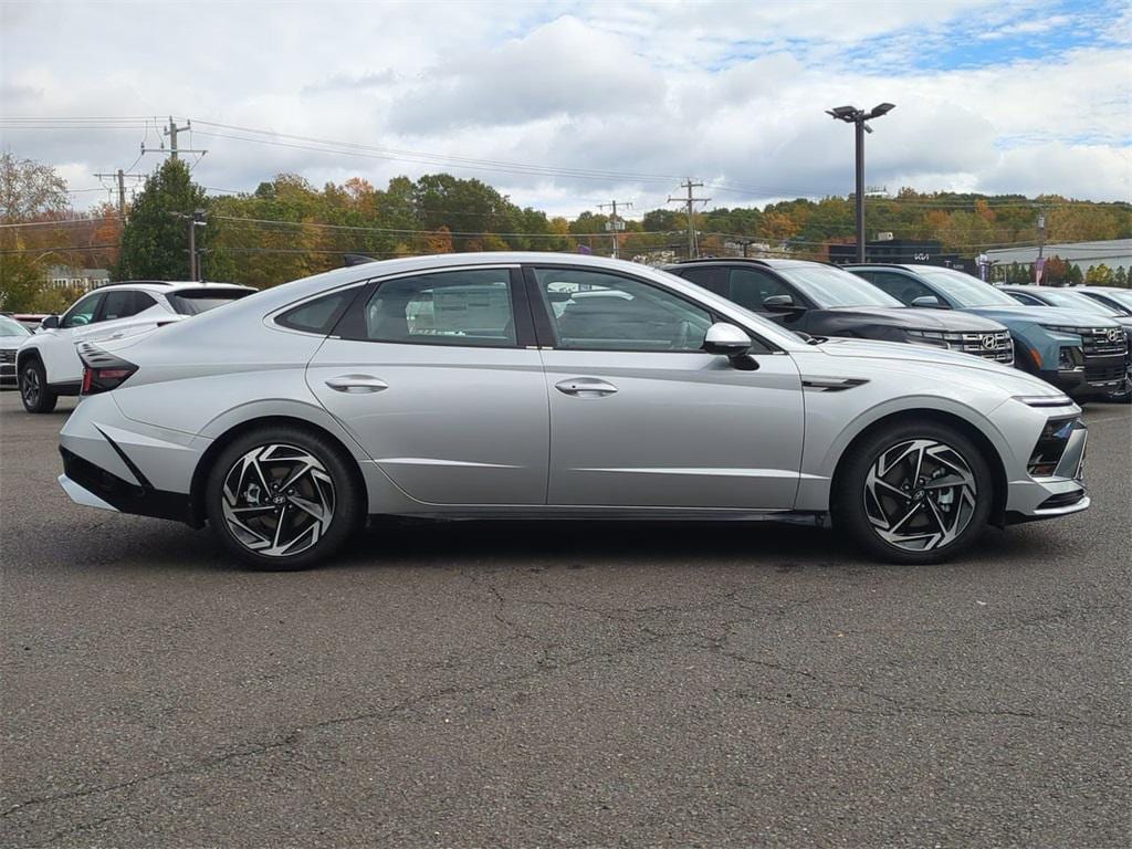 New 2026 Hyundai Sonata SEL Sport Sedan