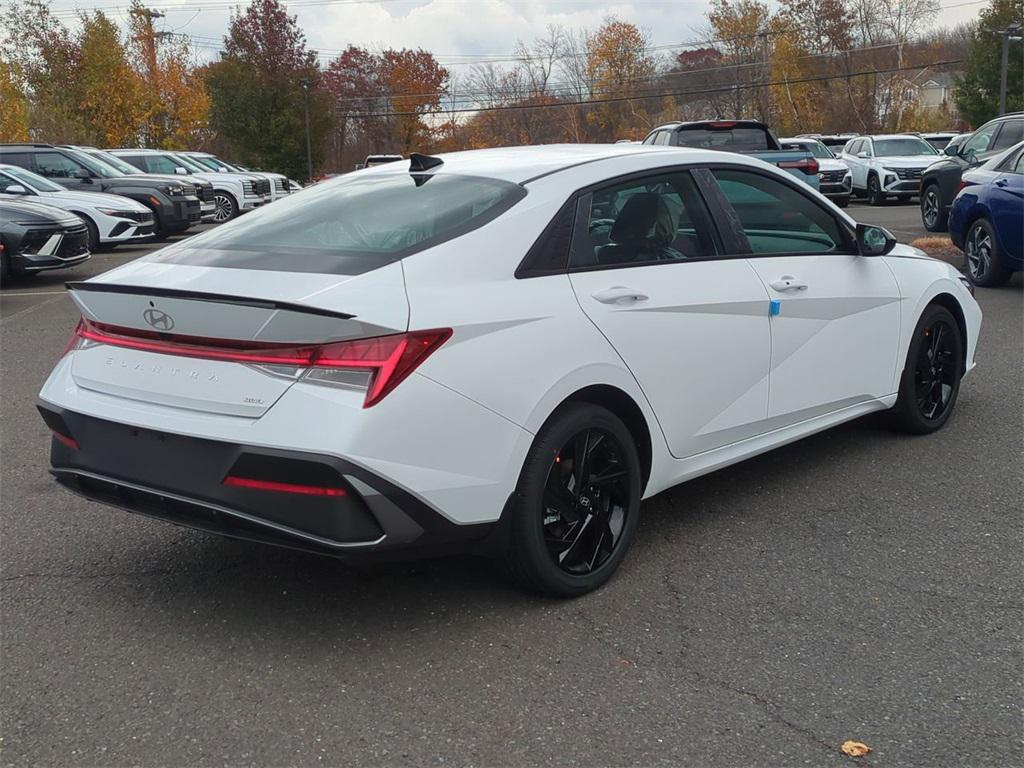 2026 Hyundai Elantra Hybrid SEL Sport photo 3