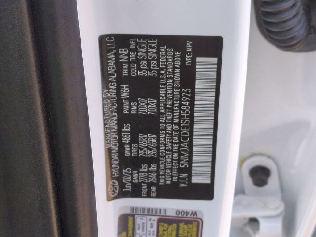 2025 Hyundai Tucson SE - Photo 30