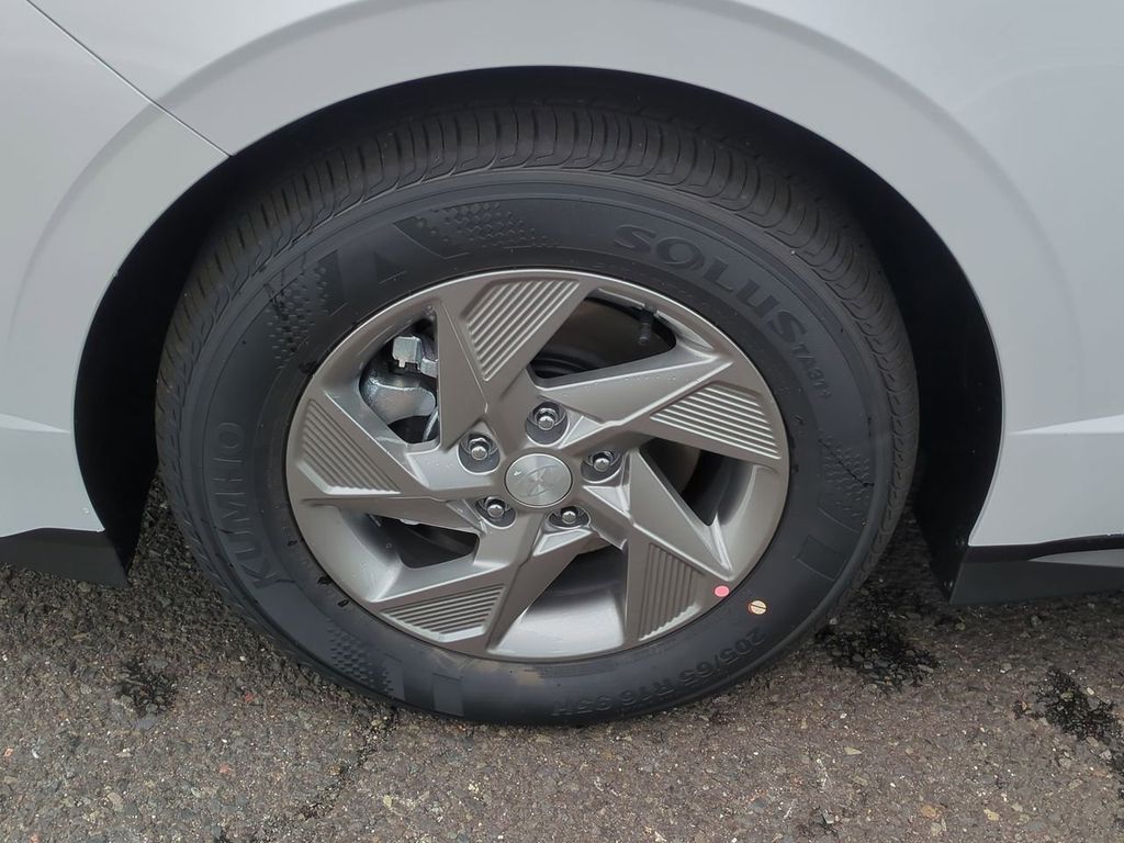 2026 Hyundai Sonata SE - Photo 9