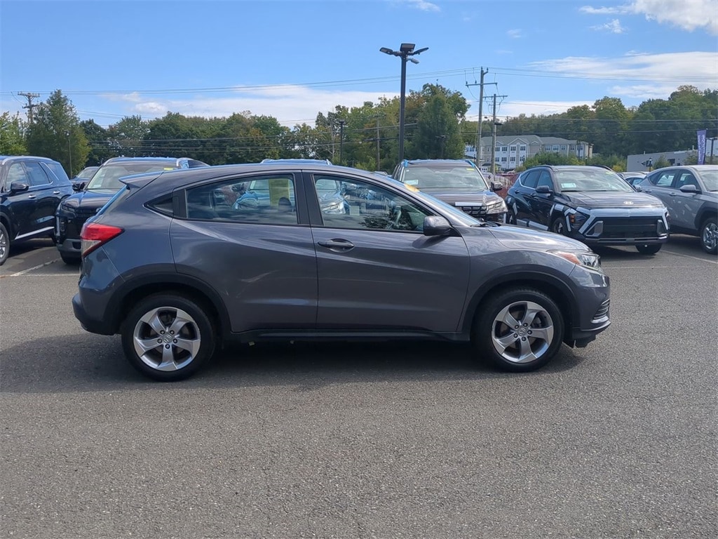 Used 2022 Honda HR-V LX with VIN 3CZRU6H37NM703168 for sale in Watertown, CT