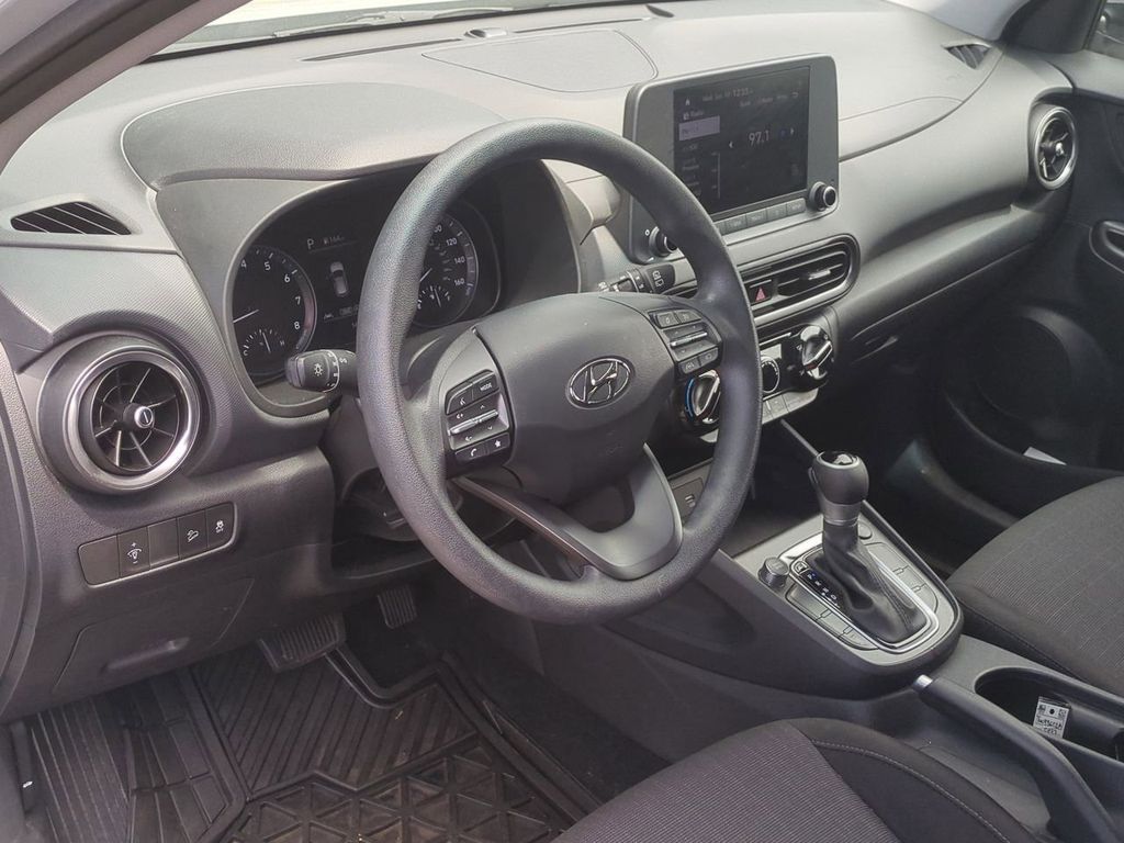 2023 Hyundai Kona SEL - Photo 12