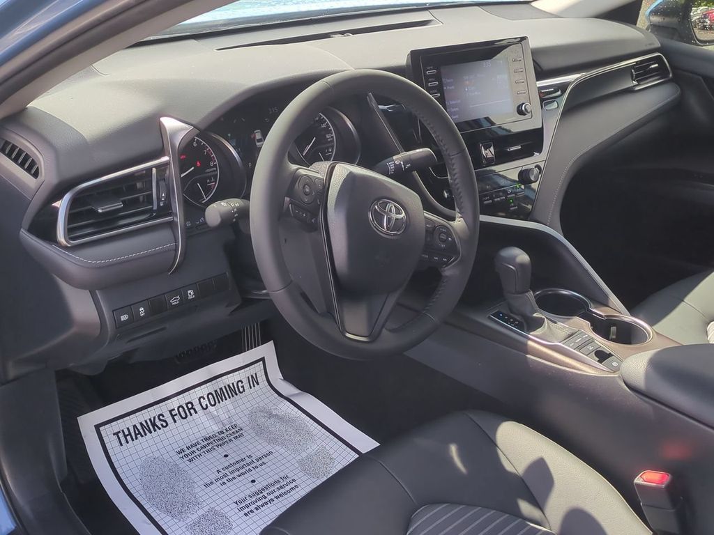 2024 Toyota Camry SE - Photo 12