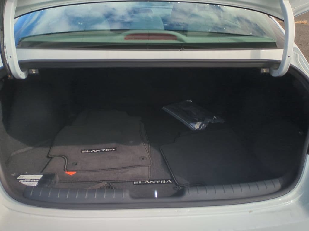 2026 Hyundai Elantra SE - Photo 23