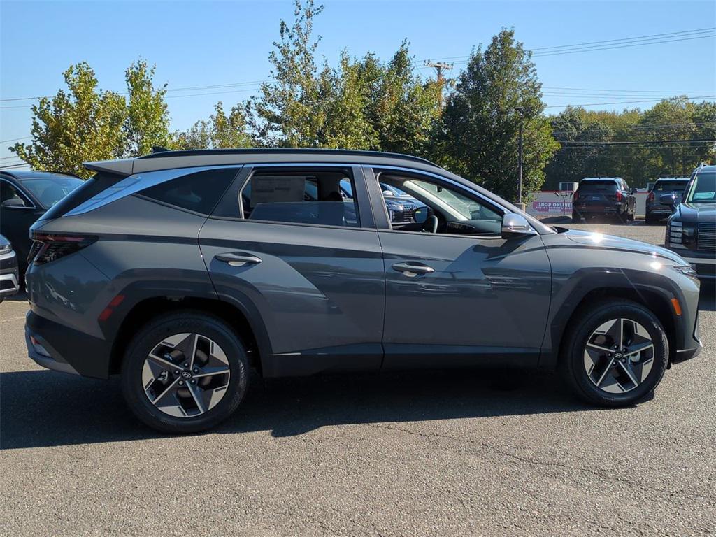 2025 Hyundai Tucson SEL Convenience photo 2