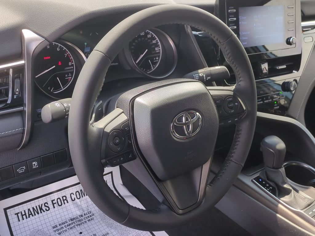 2024 Toyota Camry SE - Photo 13