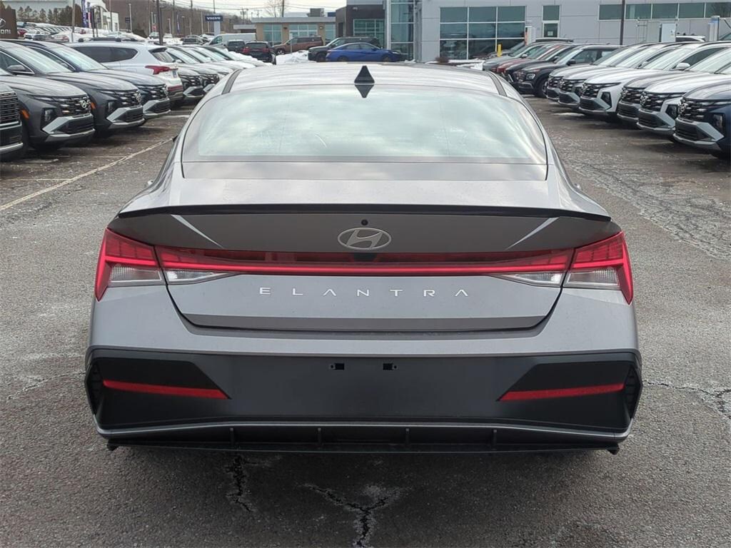 New 2026 Hyundai Elantra SEL Sport Premium Sedan