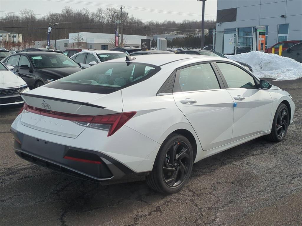 New 2026 Hyundai Elantra SEL Sport Premium Sedan