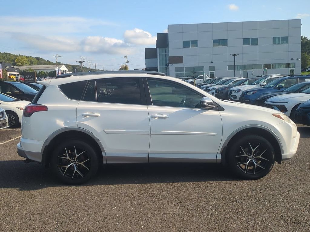 Used 2018 Toyota RAV4 SE SUV