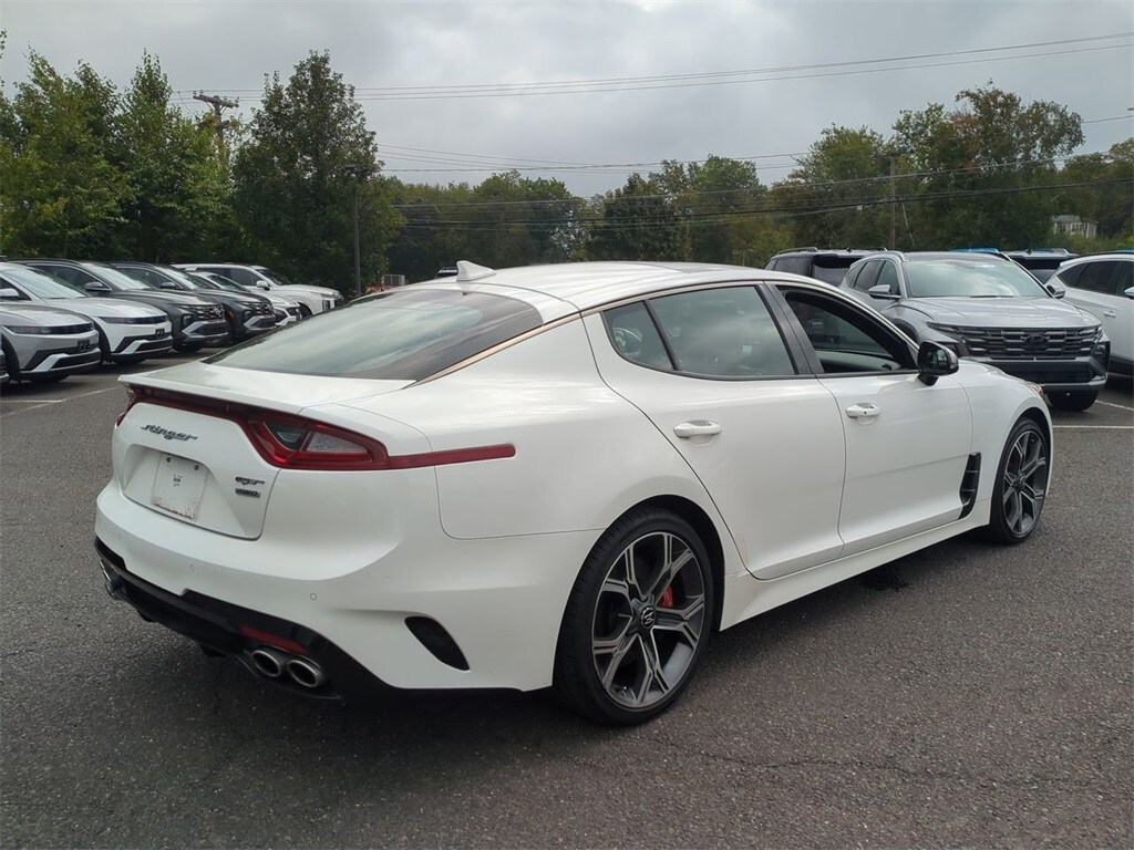 2021 Kia Stinger GT1 photo 3