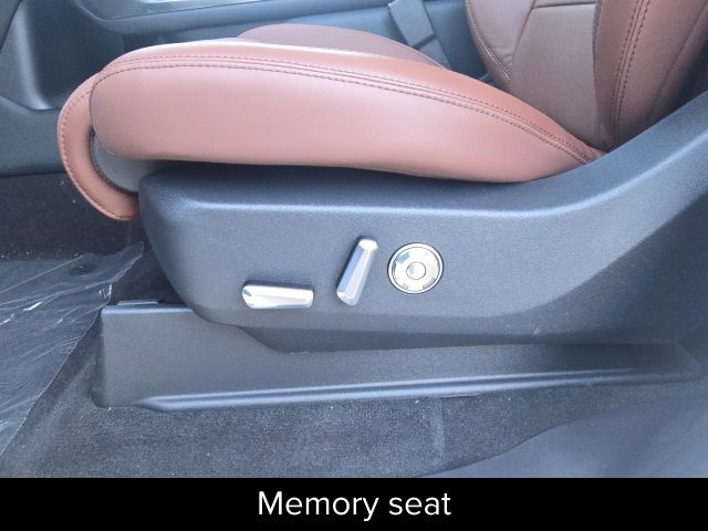 2027 Lincoln Navigator Reserve - Photo 17