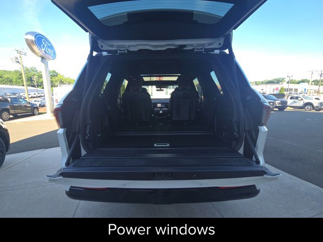 2027 Lincoln Navigator Reserve - Photo 11
