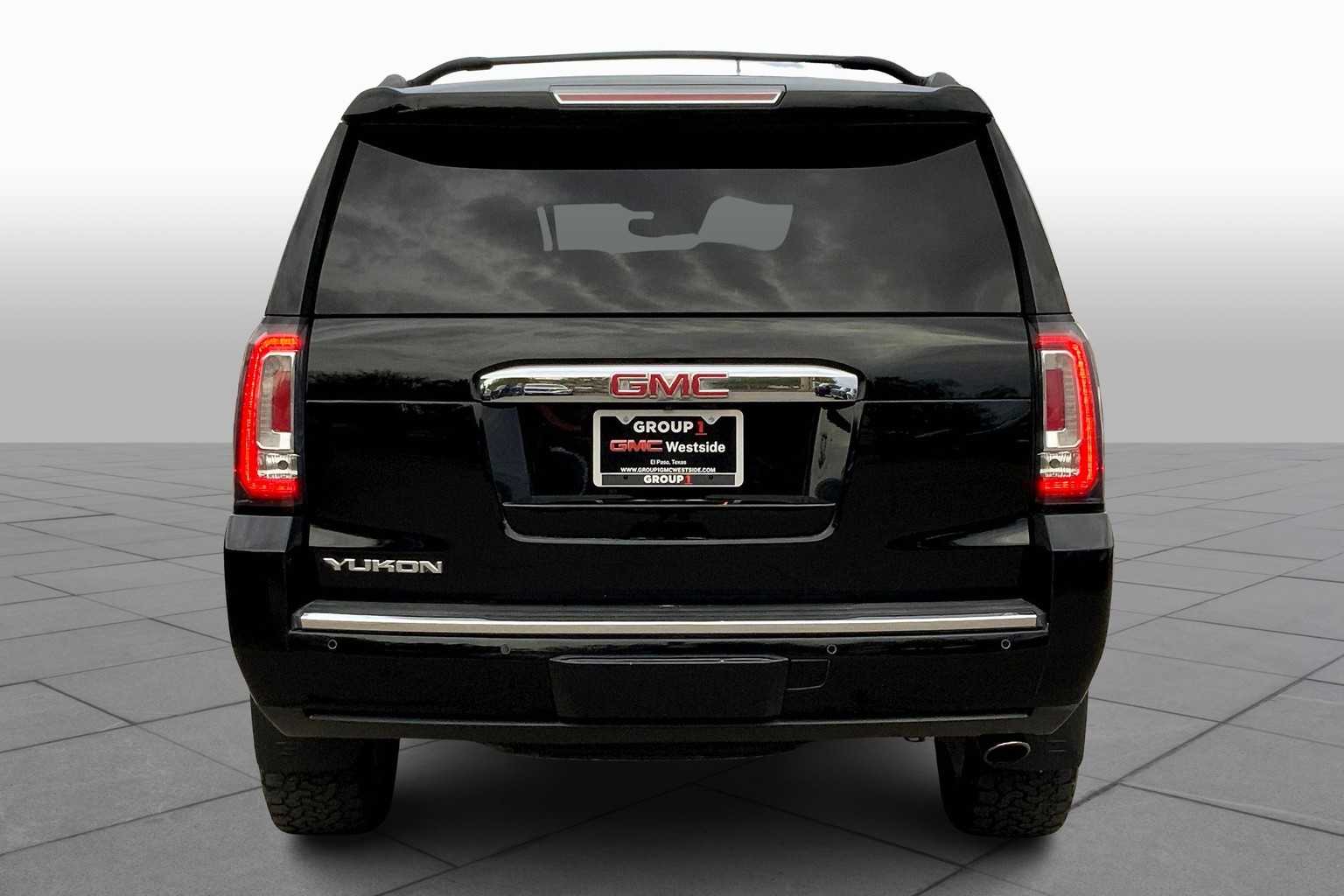 2018 Gmc Yukon Denali photo 3