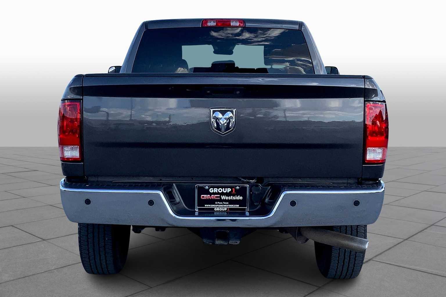 2018 Ram 2500 Tradesman photo 3