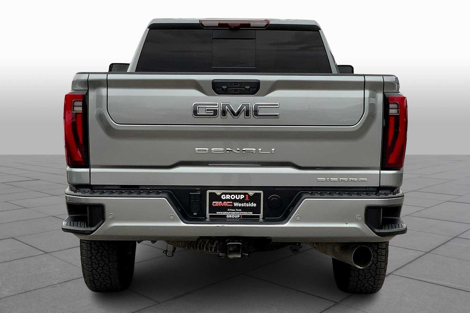 2024 Gmc Sierra 2500 HD Denali Ultimate photo 3