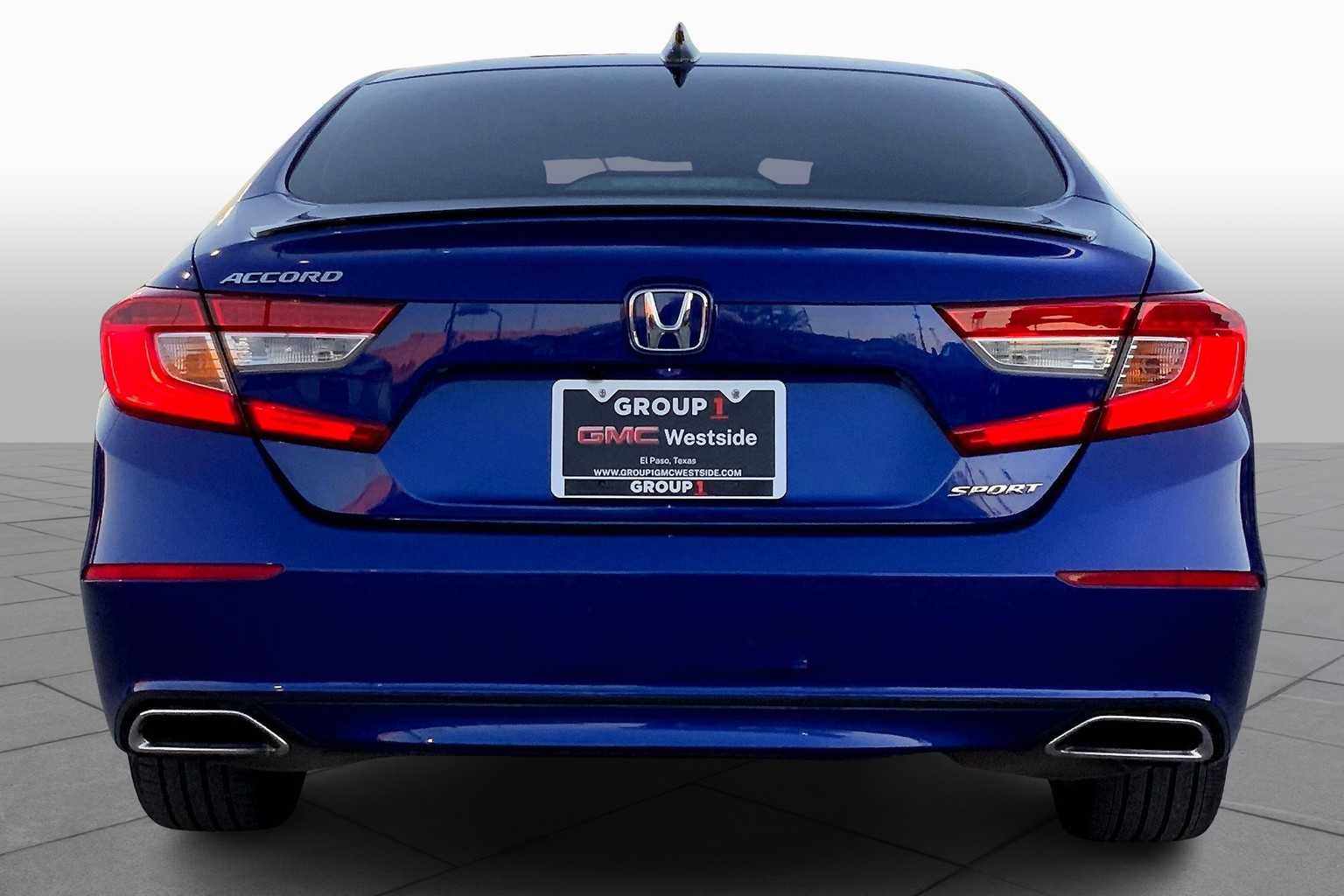 2022 Honda Accord Sport photo 3