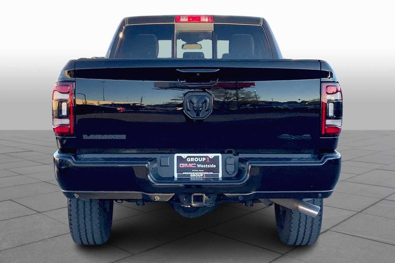 2022 Ram 2500 Laramie photo 3