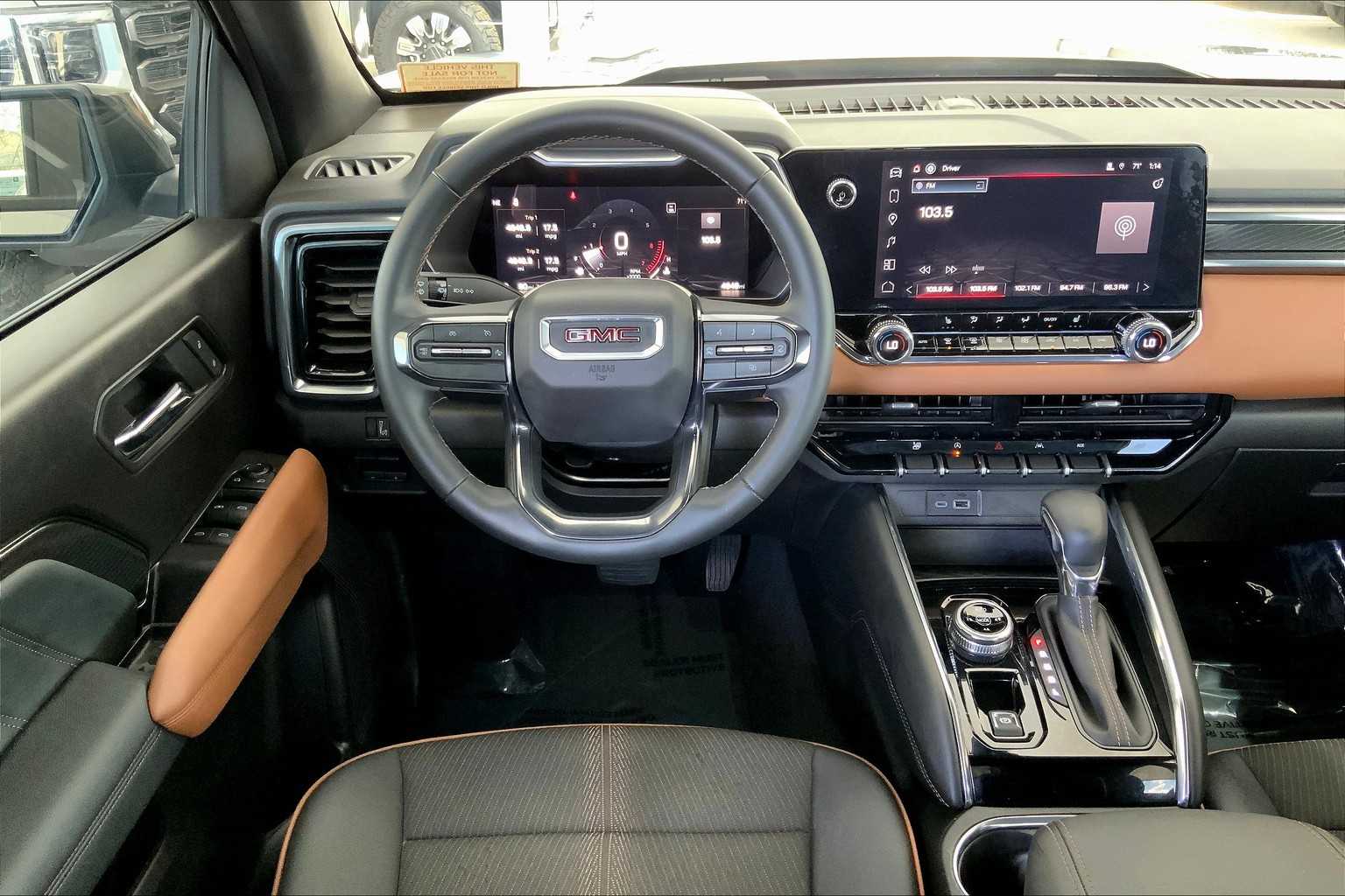 2025 Gmc Canyon AT4 photo 4