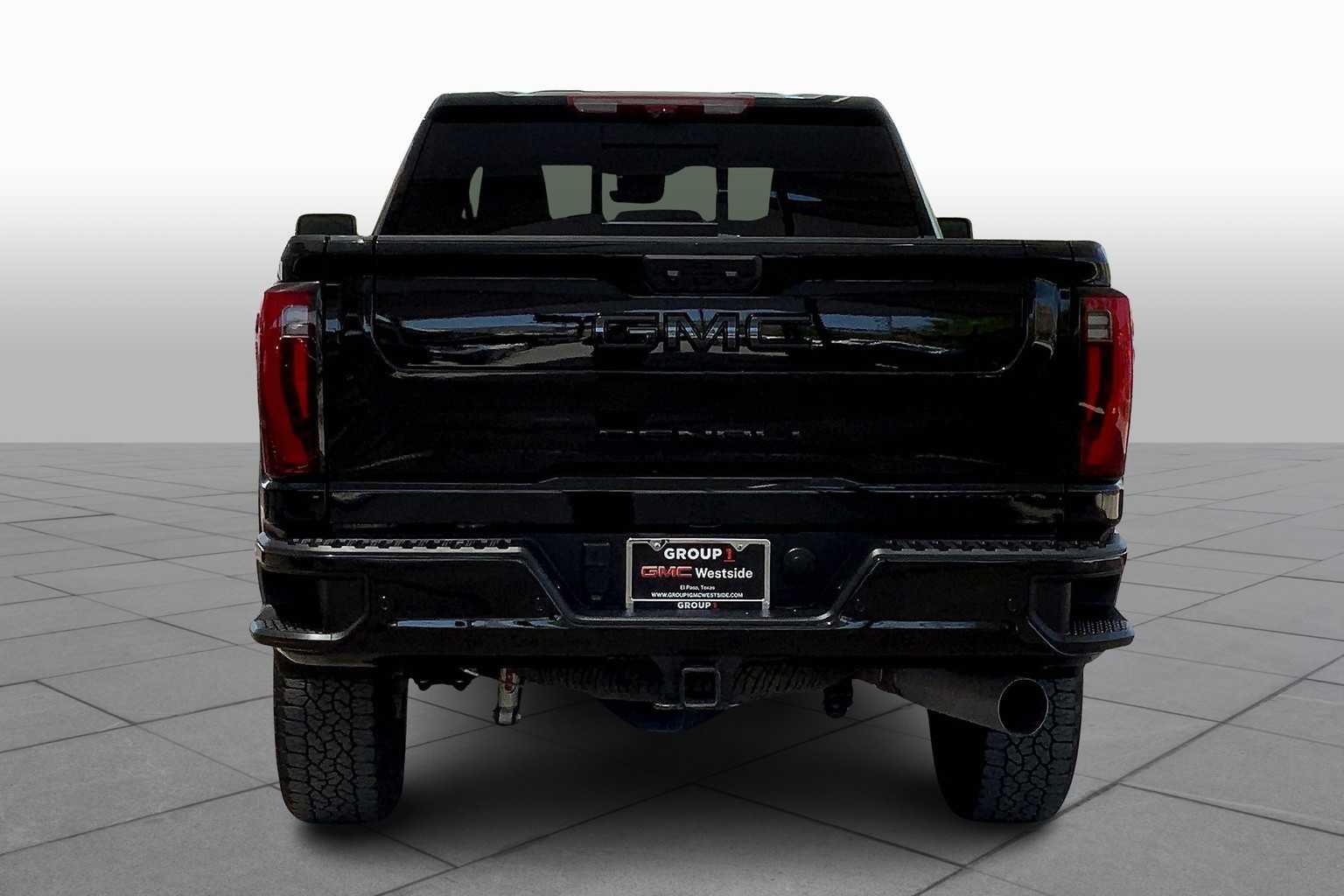 2024 Gmc Sierra 2500 HD Denali Ultimate photo 3