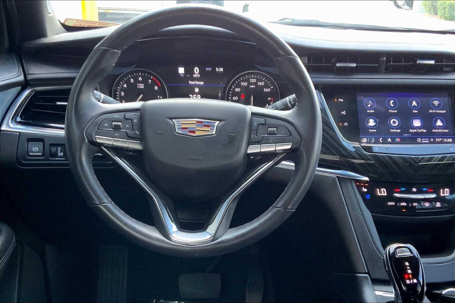 2023 Cadillac XT6 Premium Luxury photo 4