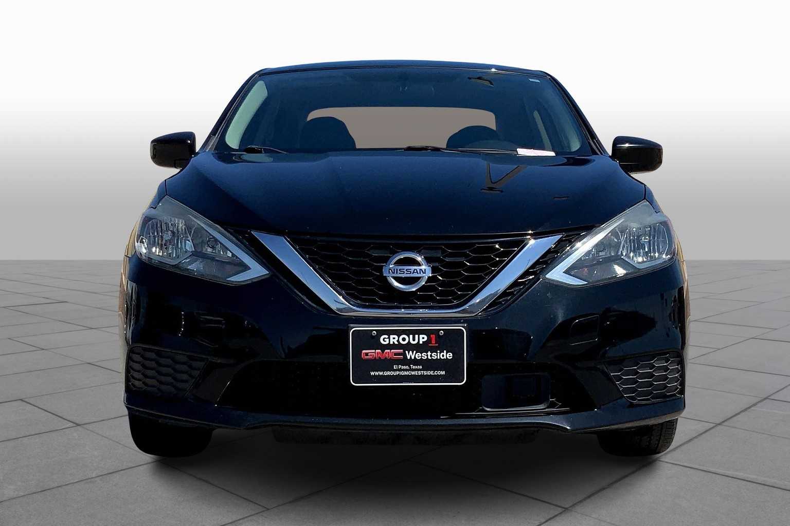 2019 Nissan Sentra SV photo 2