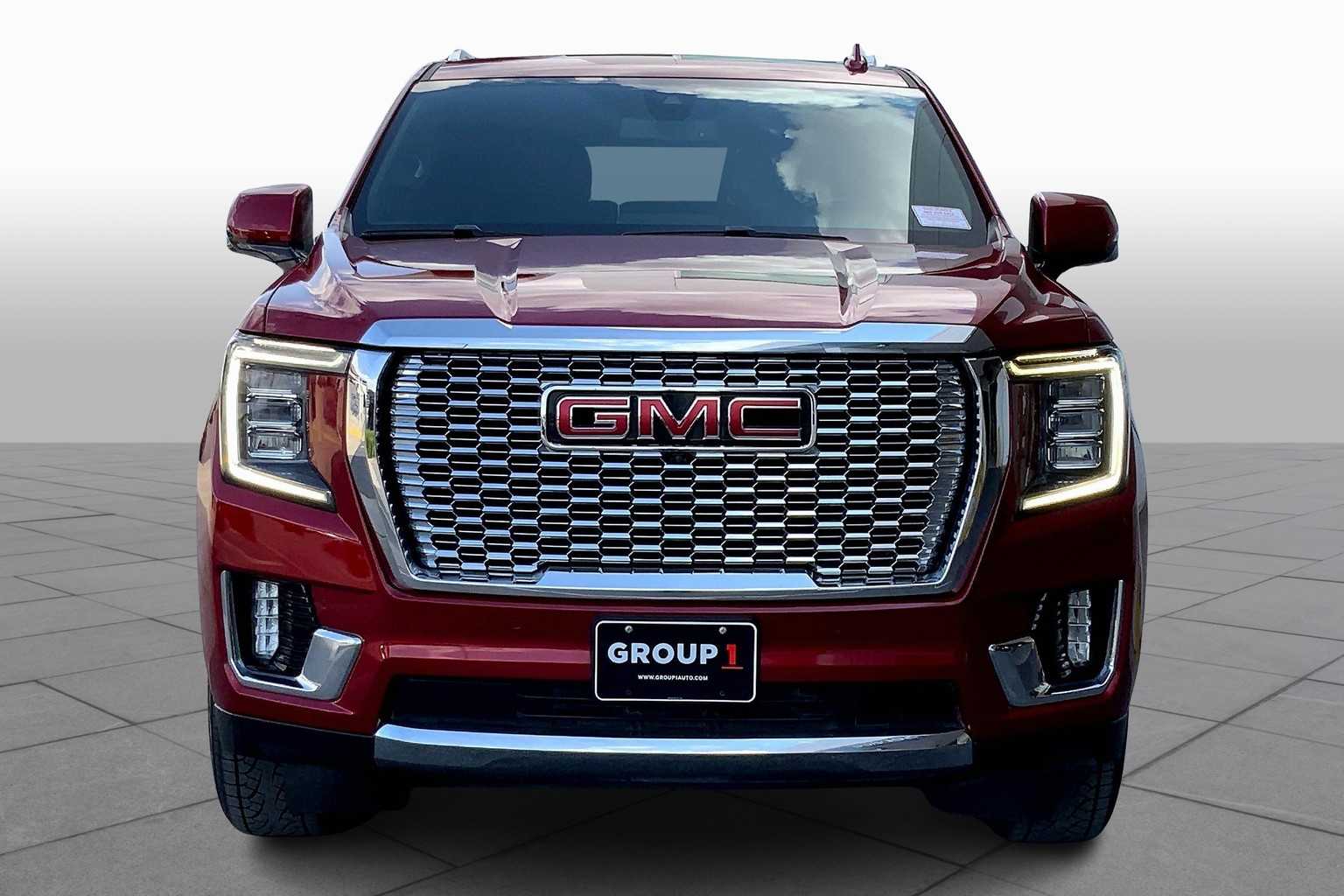 2022 Gmc Yukon SLT photo 2