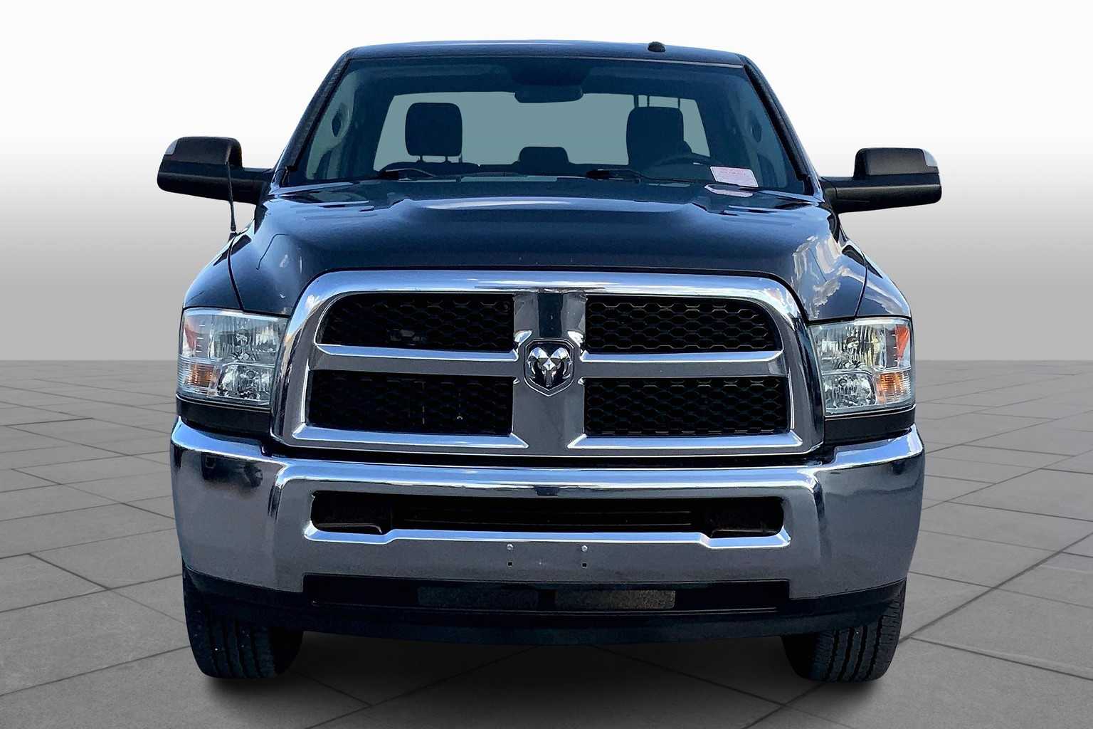 2018 Ram 2500 Tradesman photo 2