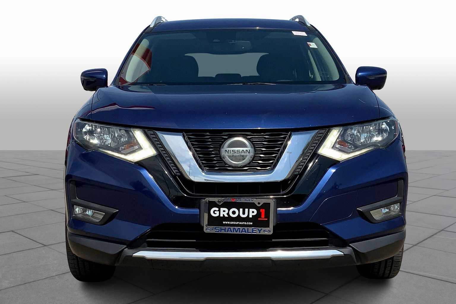 2018 Nissan Rogue SL photo 2