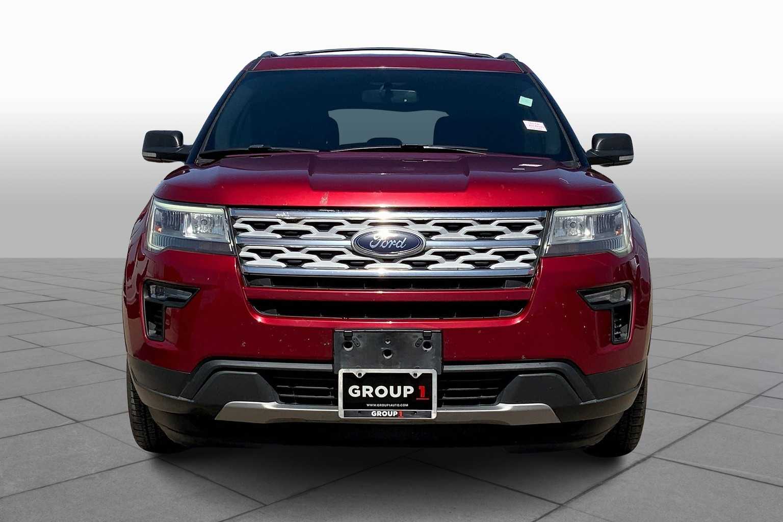 2019 Ford Explorer XLT photo 2