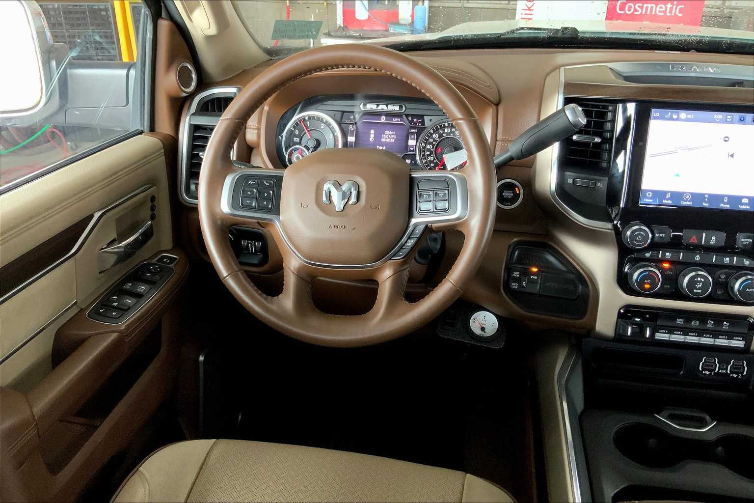2022 Ram 2500 Laramie photo 4
