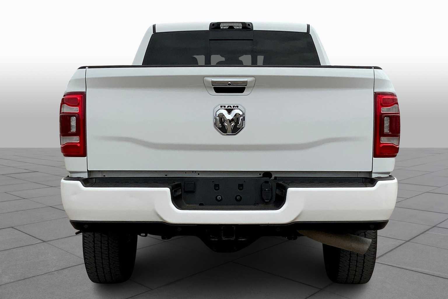 2022 Ram 2500 Laramie photo 3