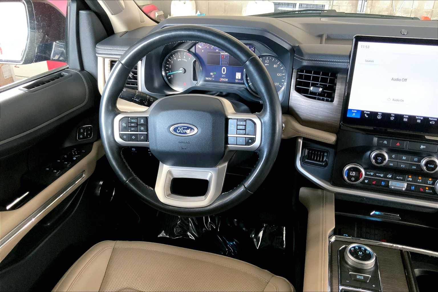 2024 Ford Expedition MAX Limited photo 4