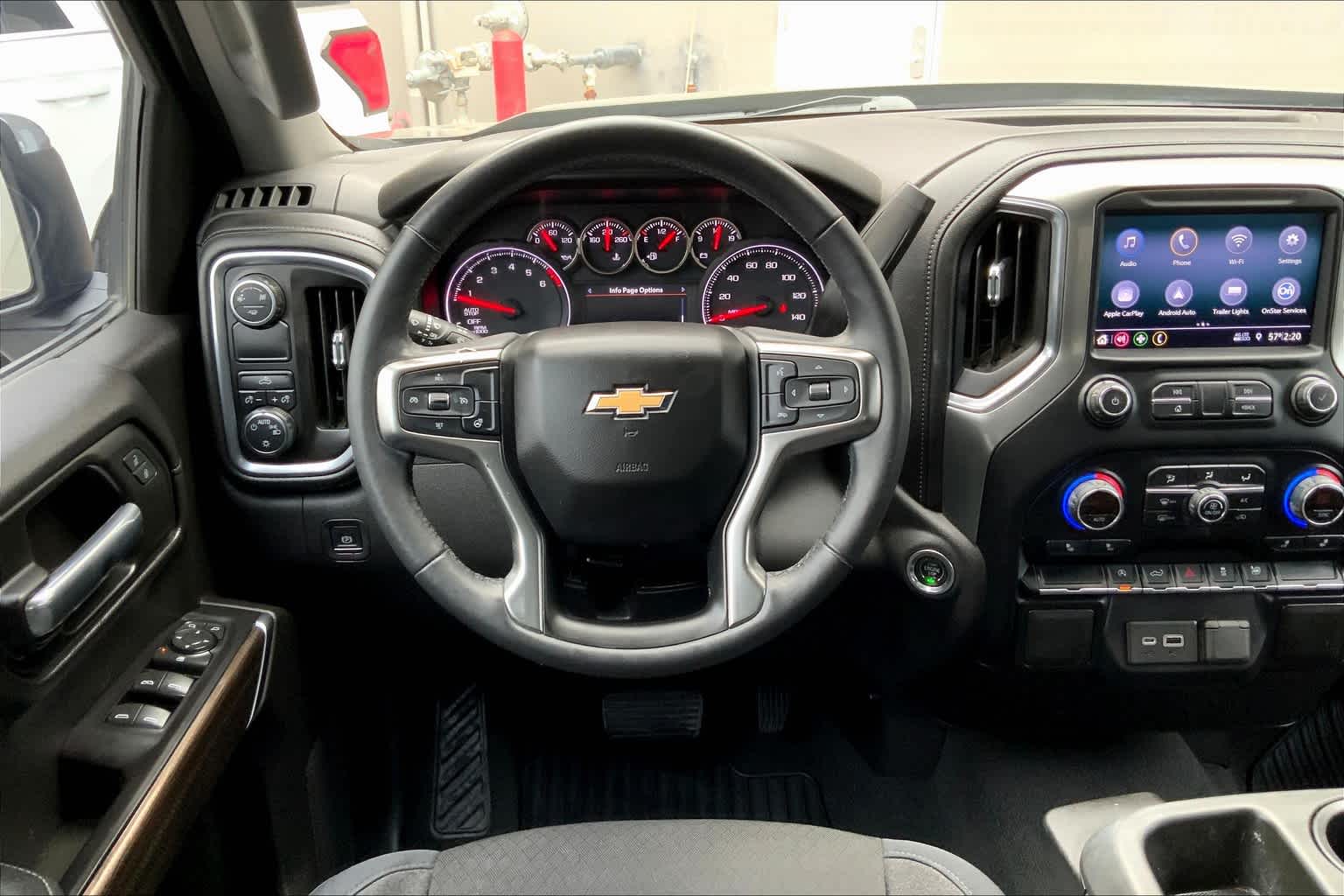 2019 Chevrolet Silverado 1500 LT photo 4