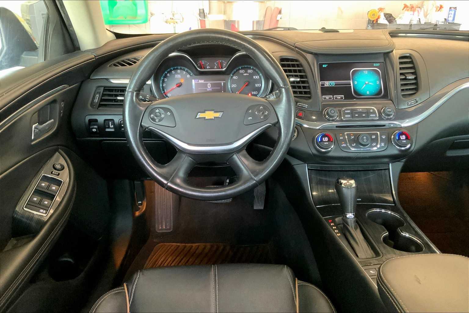 2017 Chevrolet Impala Premier photo 4