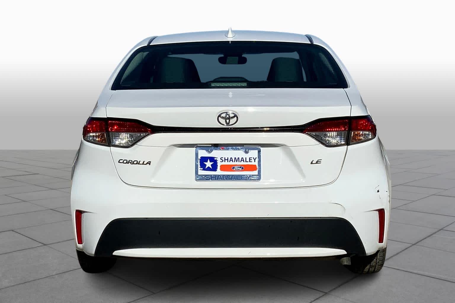2021 Toyota Corolla LE photo 3