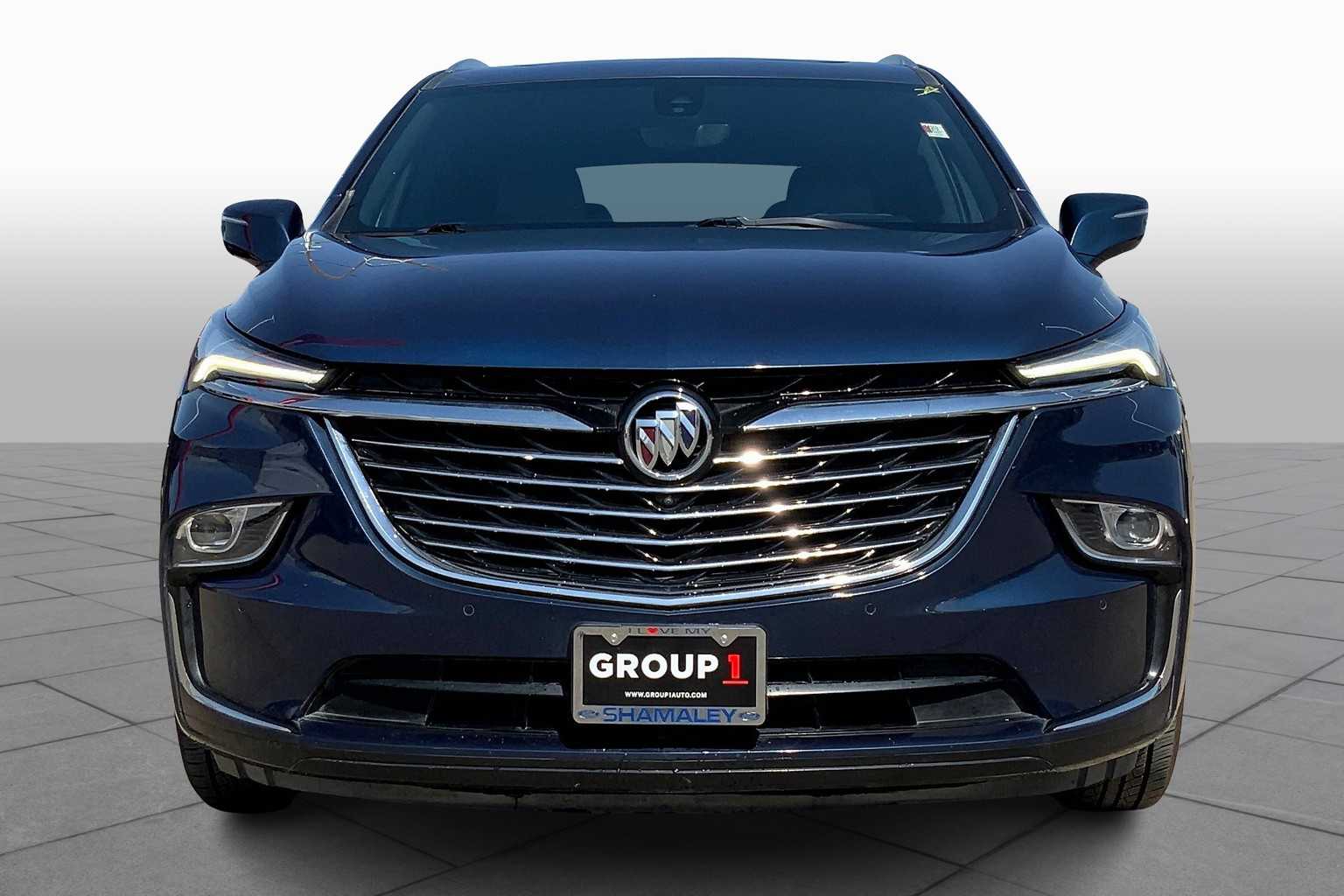 2023 Buick Enclave Premium photo 2