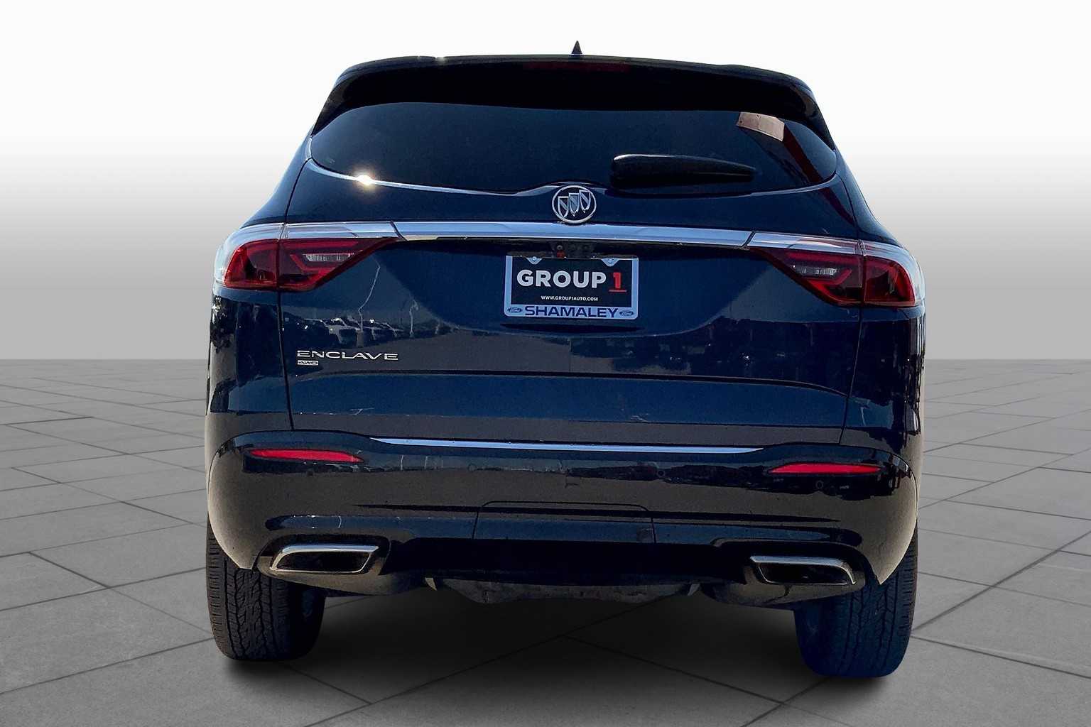 2023 Buick Enclave Premium photo 3