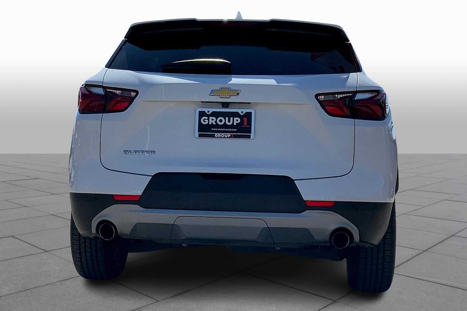 2022 Chevrolet Blazer 2LT photo 3