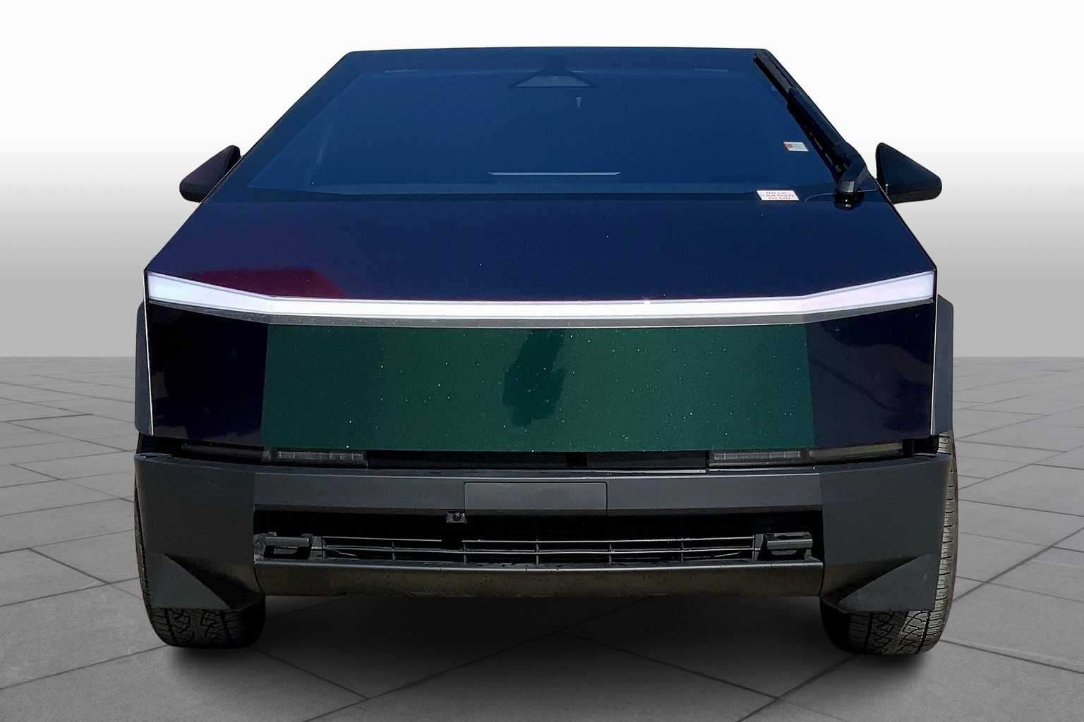 2024 Tesla Model Y photo 2
