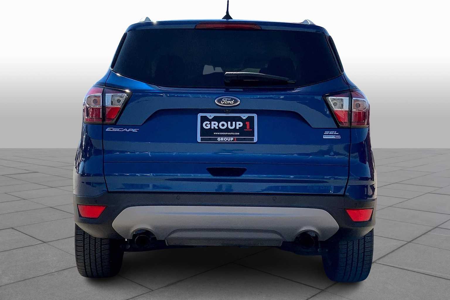 2018 Ford Escape SEL photo 3