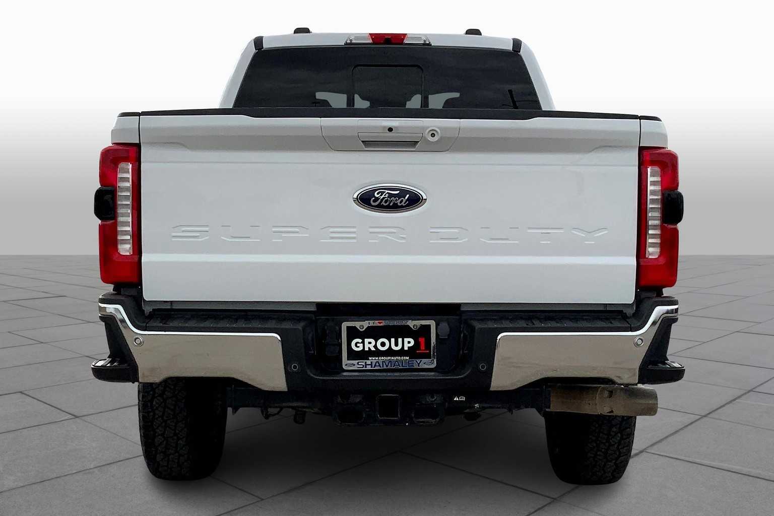 2024 Ford F-250 Lariat photo 3
