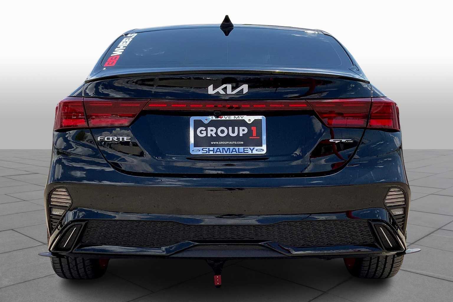 2024 Kia Forte GT-Line photo 3