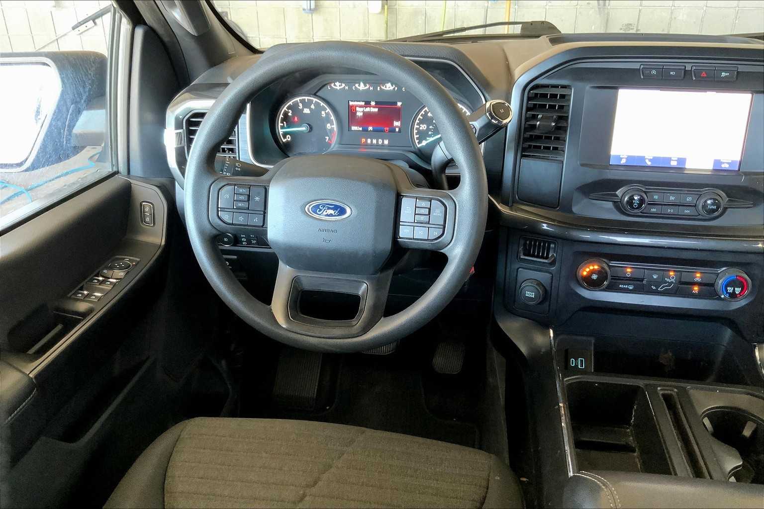 2021 Ford F-150 XL photo 2