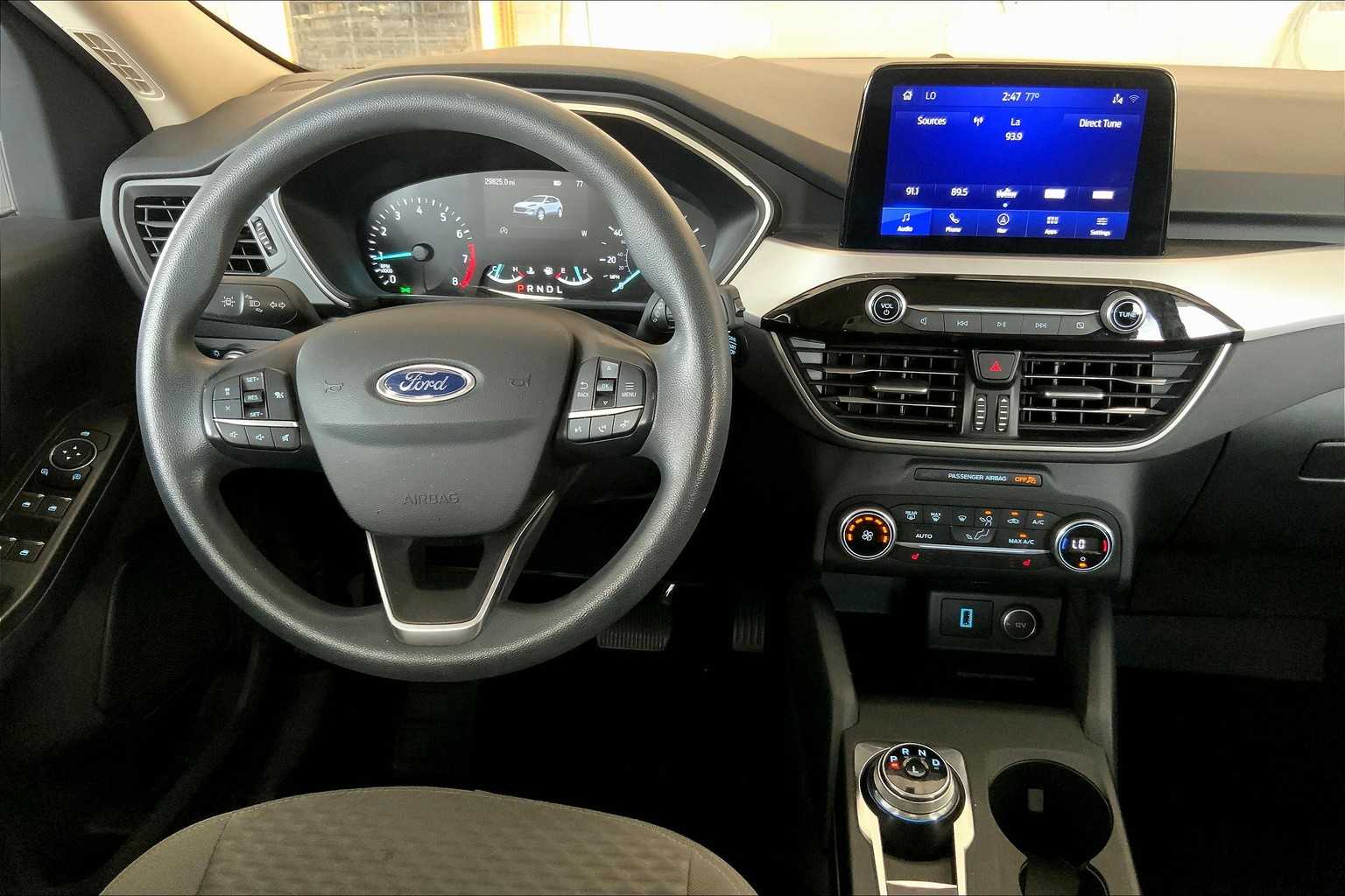 2020 Ford Escape SE photo 4
