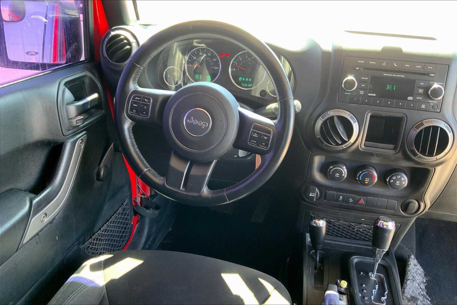 2018 Jeep Wrangler Willys Wheeler photo 4