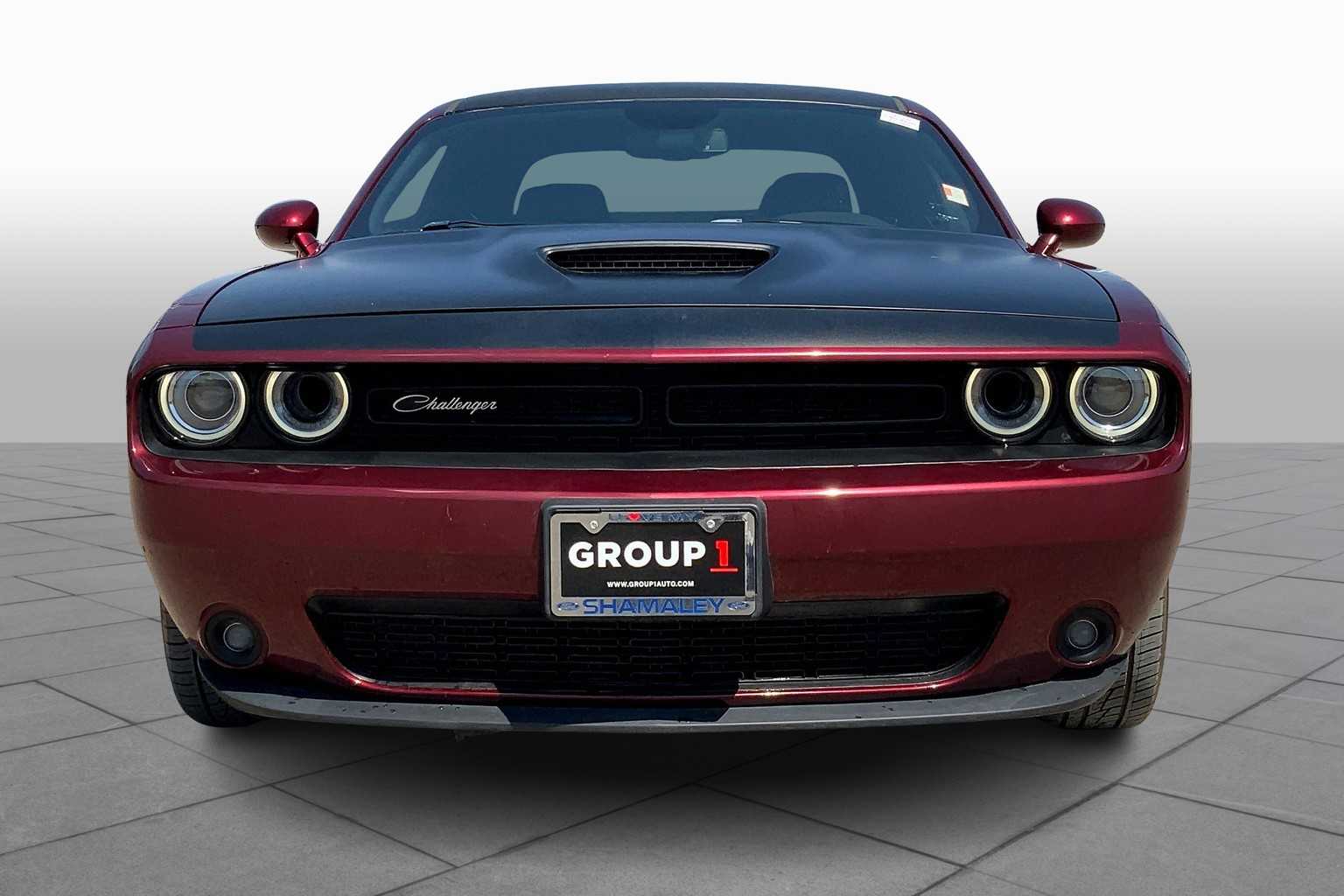 2017 Dodge Challenger T/A Plus photo 2